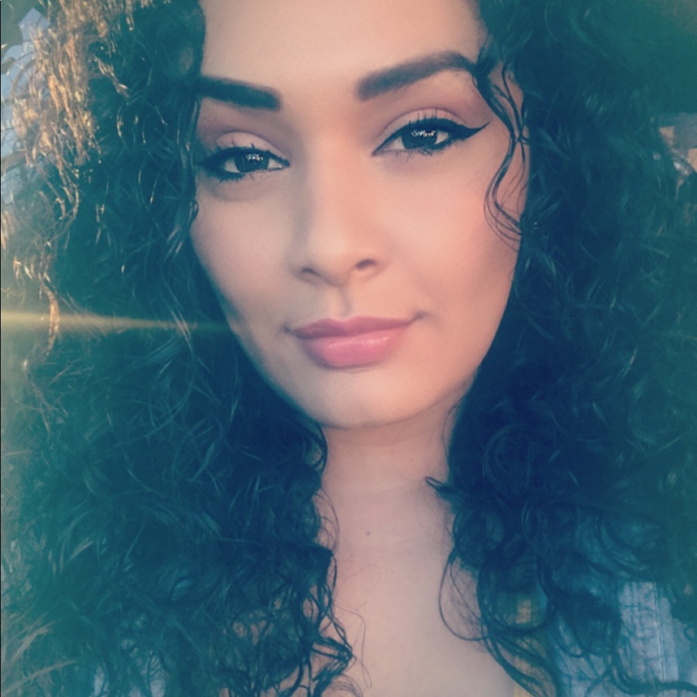 Meet your Posher, Erica